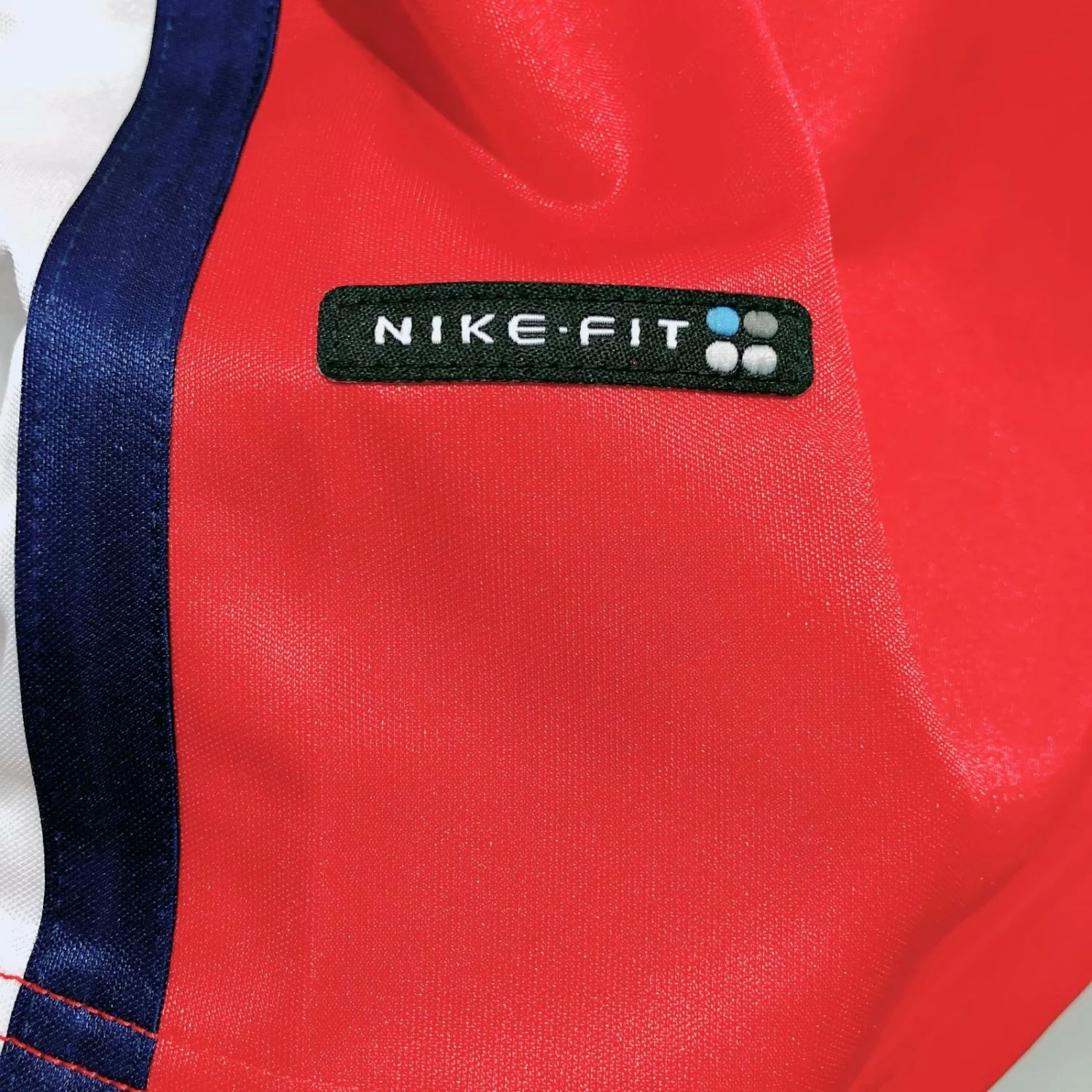 Arsenal Retro Jersey 98/99 - Image 9