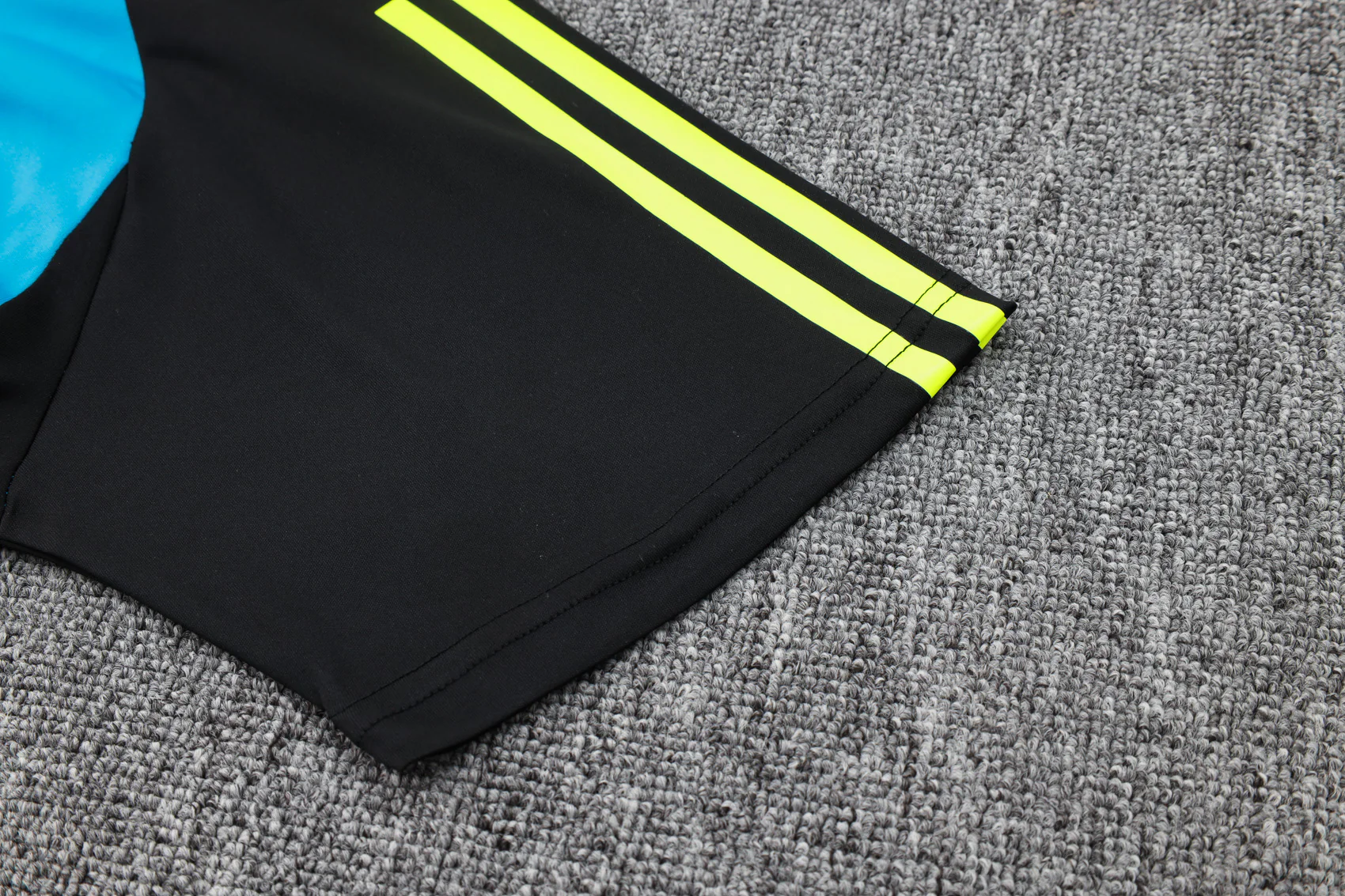 Arsenal Training Jersey 23/24 - Image 11