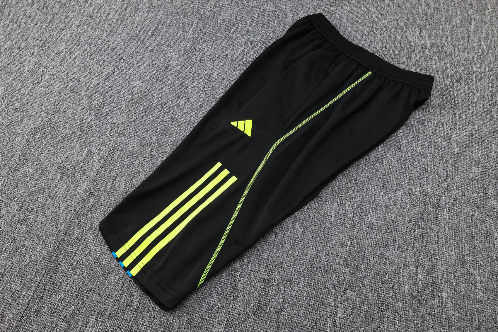 Arsenal Training Jersey 23/24 - Image 31