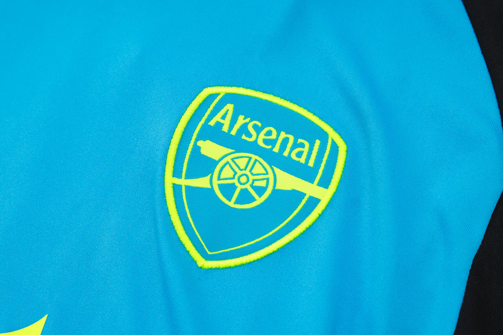 Arsenal Training Jersey 23/24 - Image 8