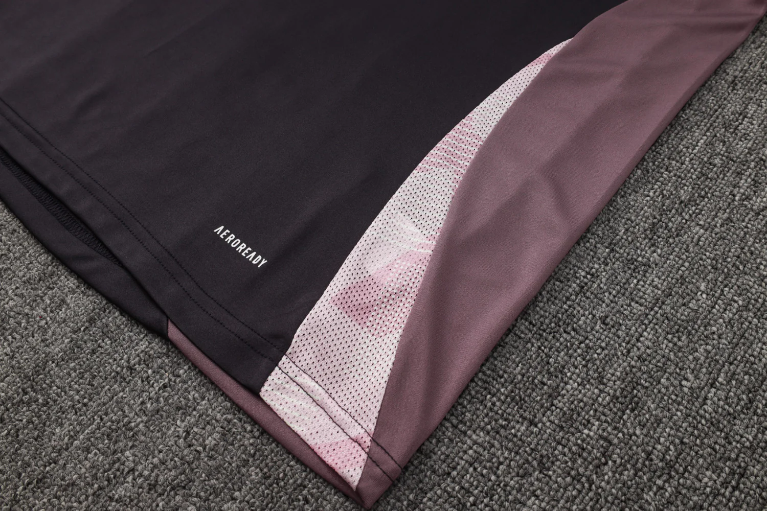 Arsenal Training Jersey 24/25 - Image 13