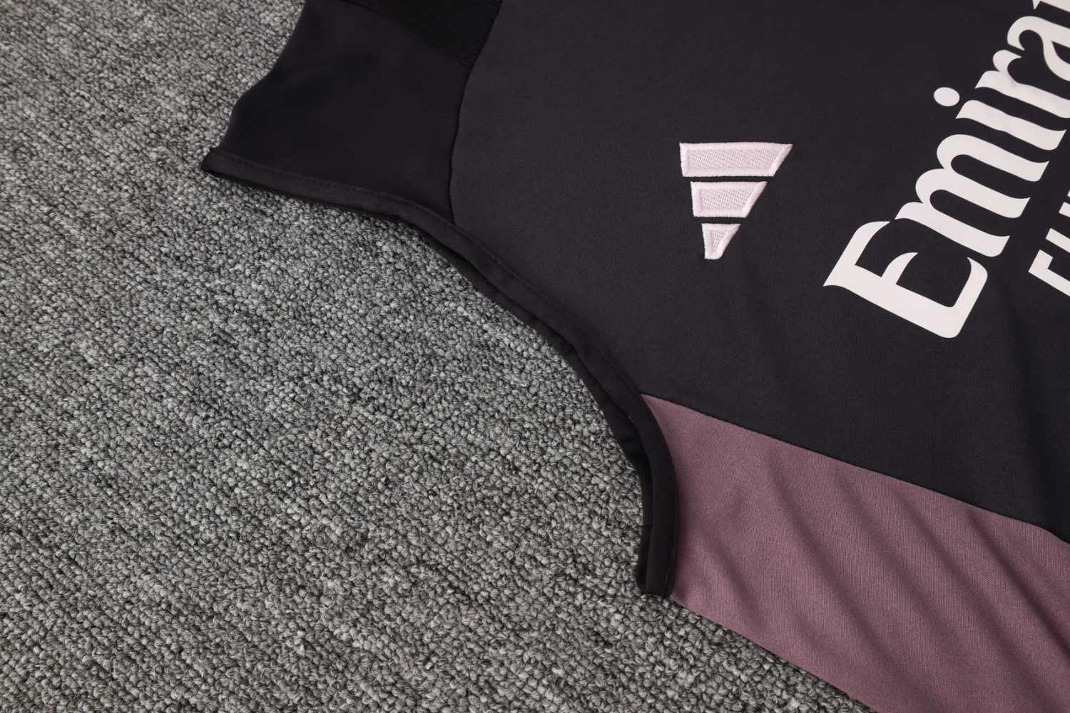 Arsenal Training Jersey 24/25 - Image 7