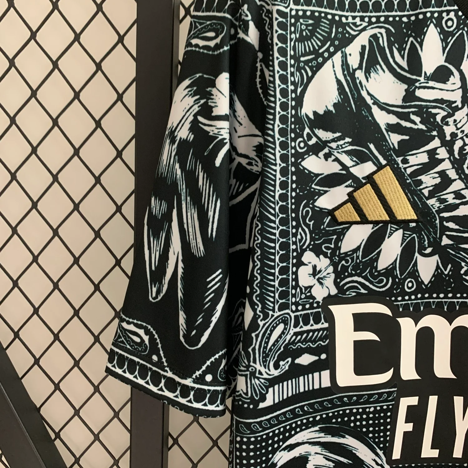 Arsenal x Ian Wright Pre-Match Man Jersey 23/24 - Image 7