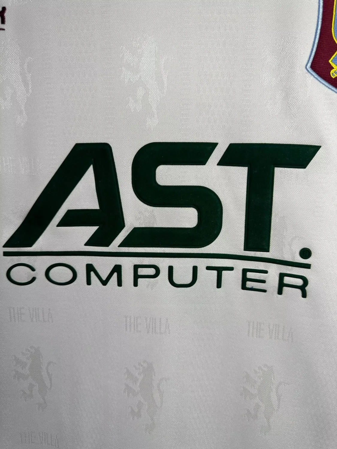 Aston Villa Away Retro Jersey 1996/98 - Image 5