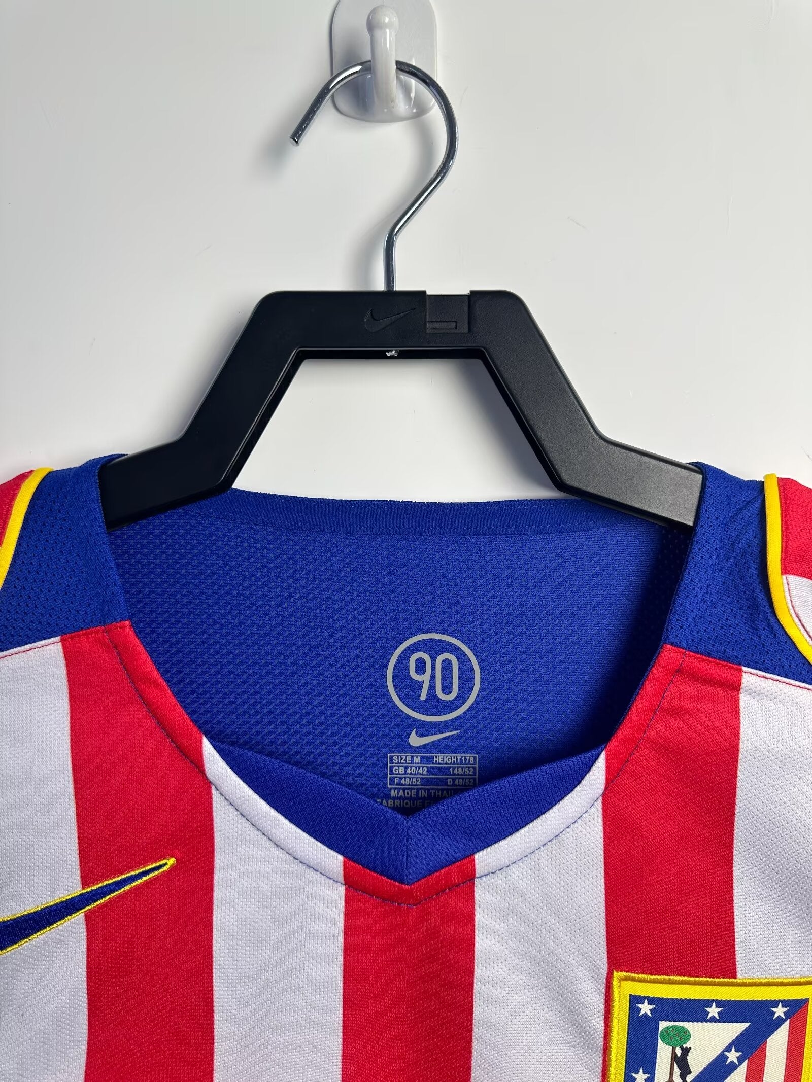Atletico Madrid Home Long Sleeve Retro Jersey 2004/05 - Image 3