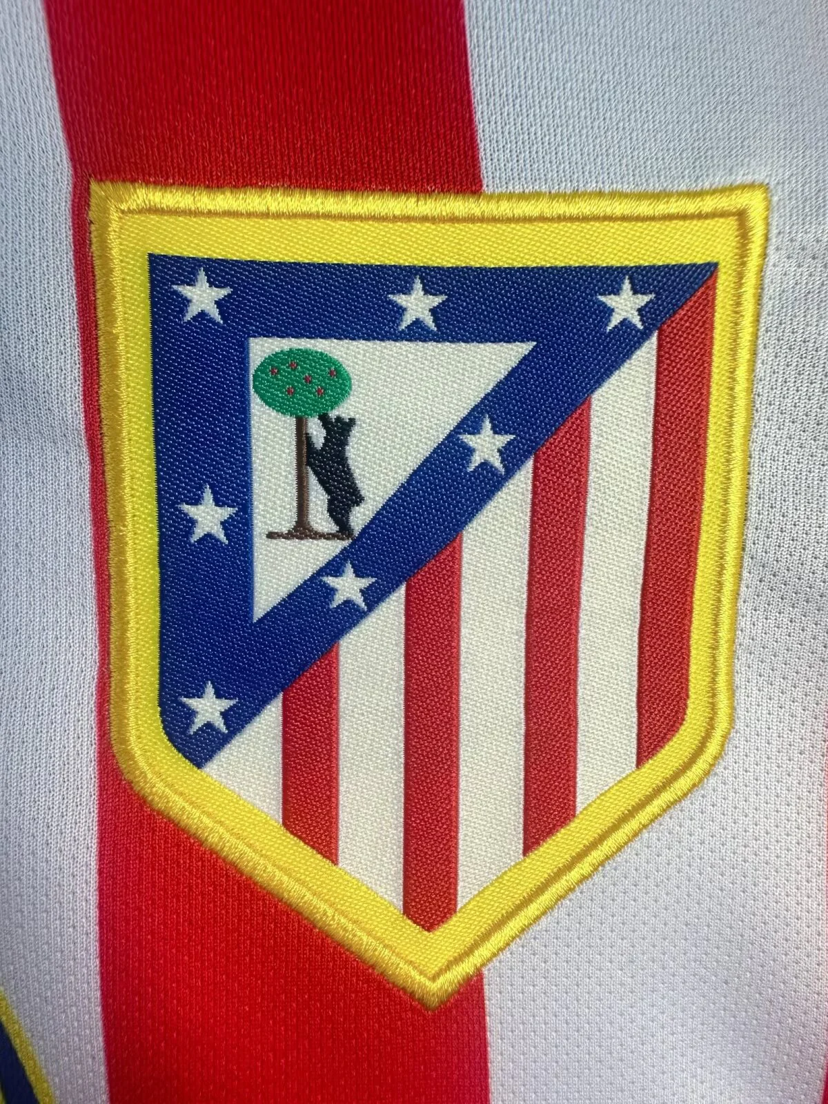 Atletico Madrid Home Long Sleeve Retro Jersey 2004/05 - Image 4