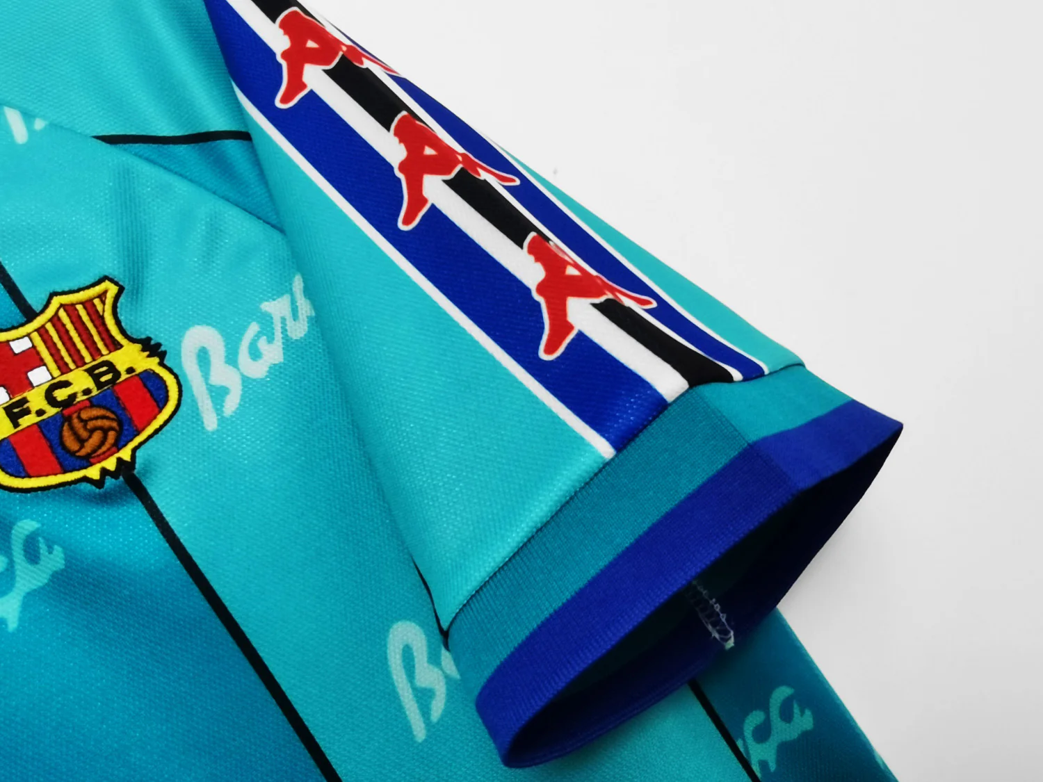Barcelona Away Retro Jersey 1995/97 - Image 10