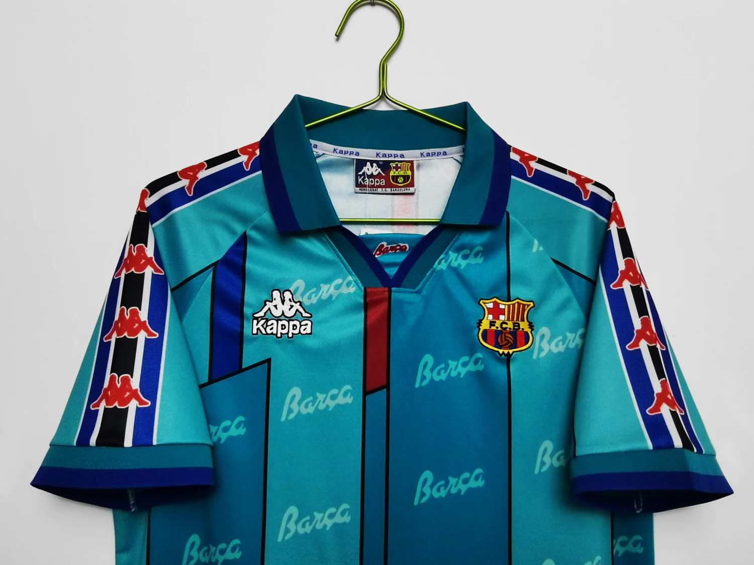 Barcelona Away Retro Jersey 1995/97 - Image 3