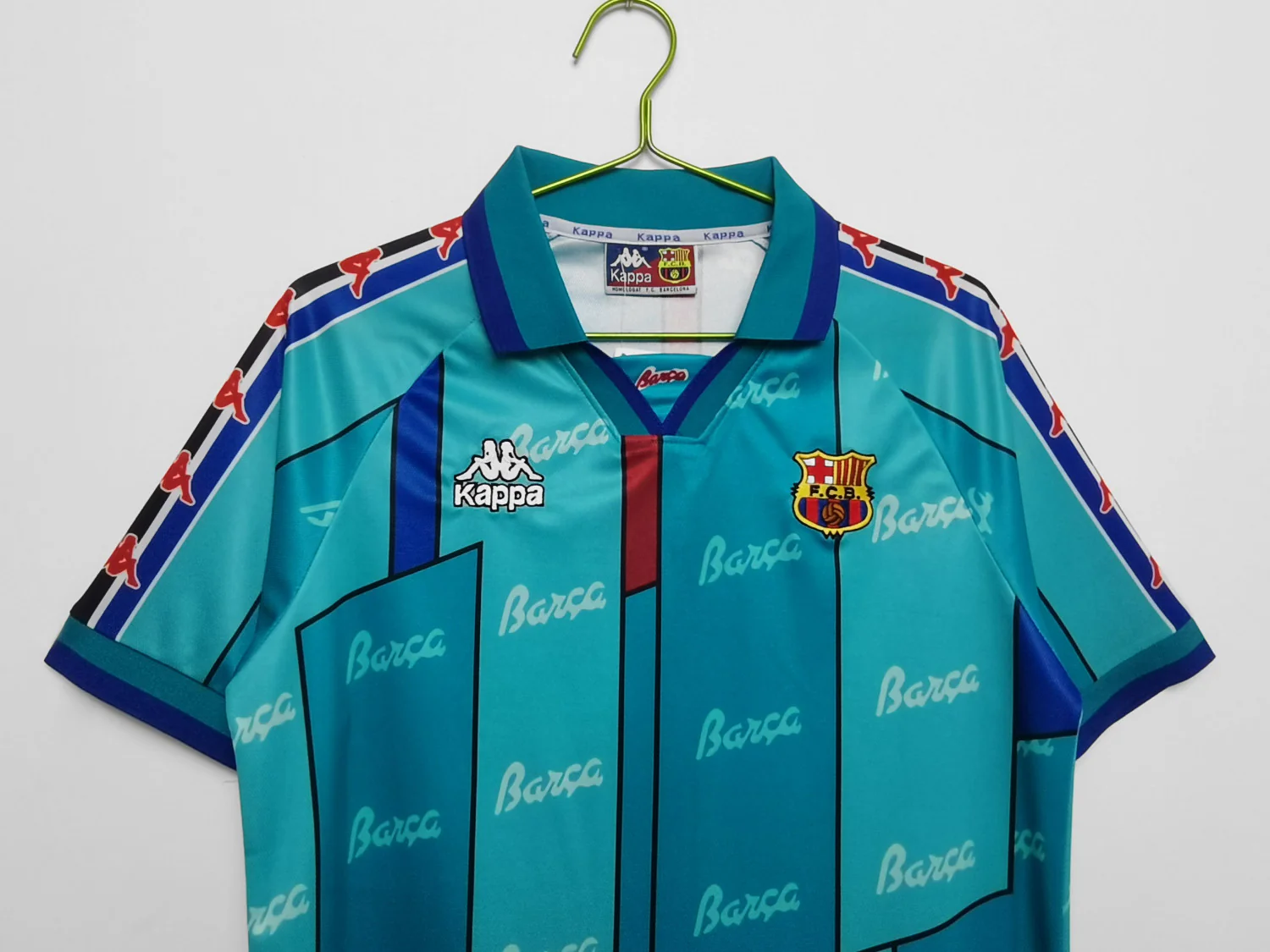 Barcelona Away Retro Jersey 1995/97 - Image 4
