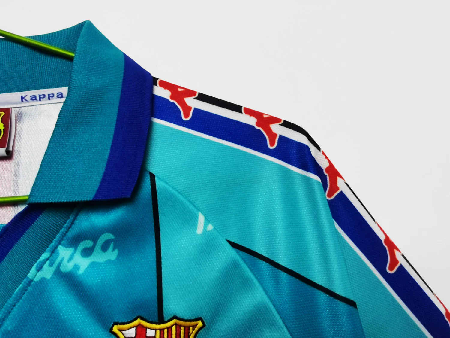 Barcelona Away Retro Jersey 1995/97 - Image 6