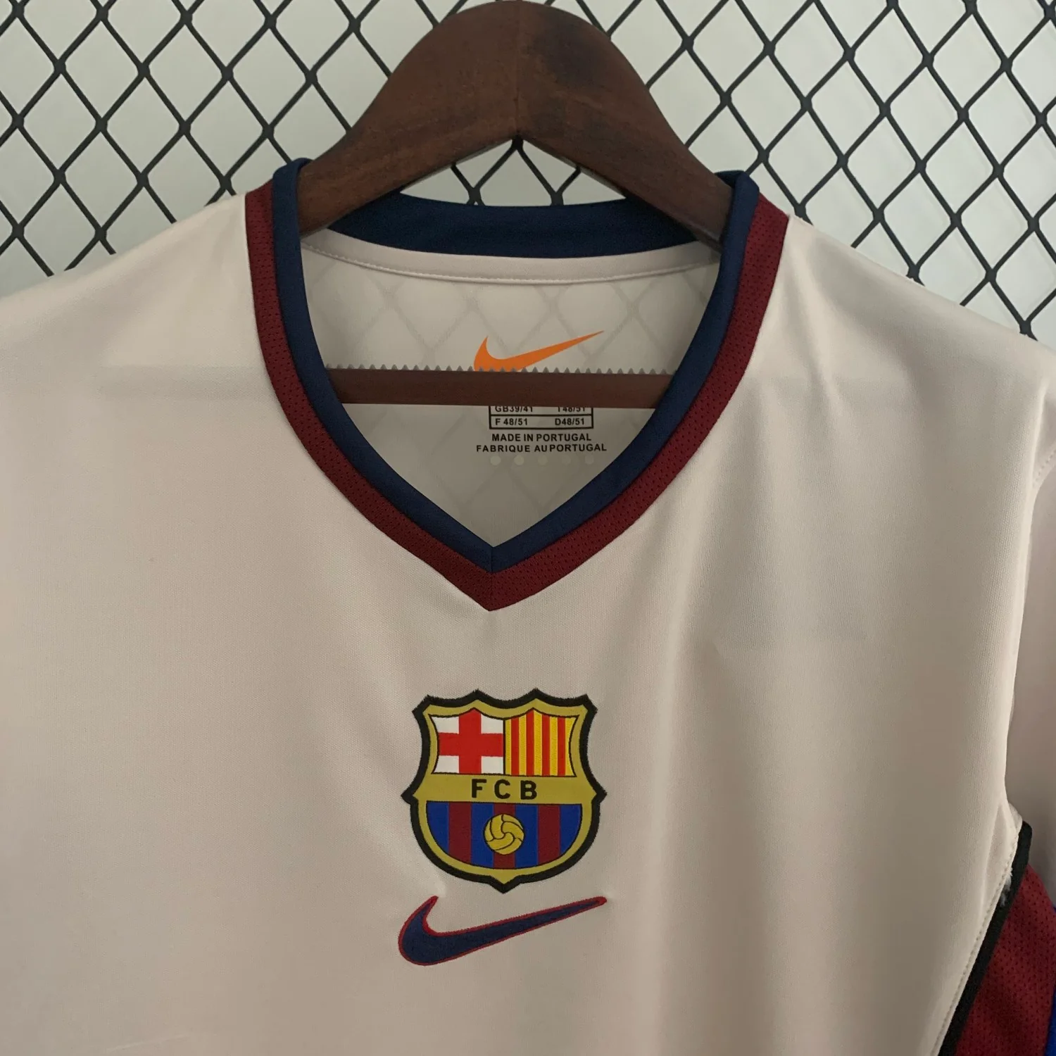 Barcelona Away Retro Jersey 1998/99 - Image 2