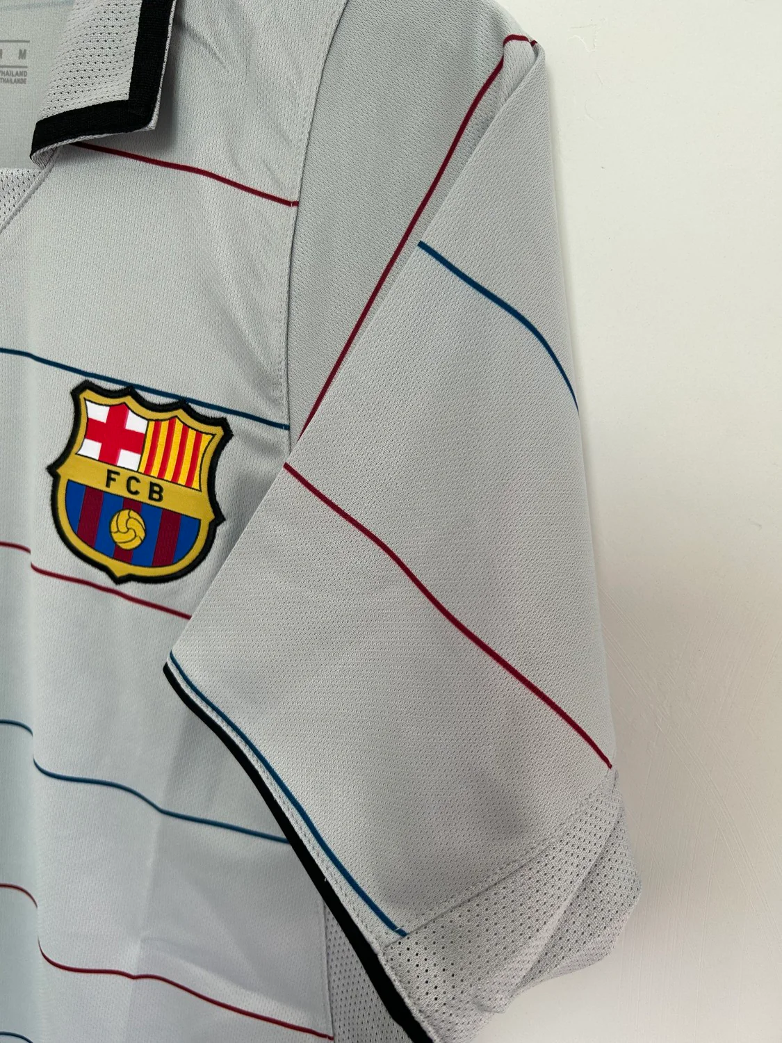 Barcelona Away Retro Jersey 2003/04 - Image 7