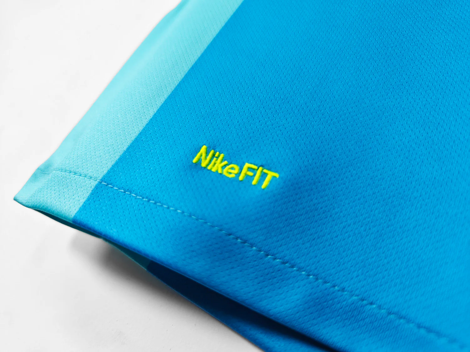 Barcelona Away Retro Jersey 2007/08 - Image 4