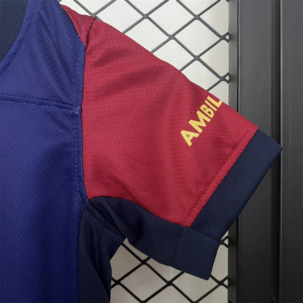 Barcelona Home Kids Suit 24/25 - Image 4