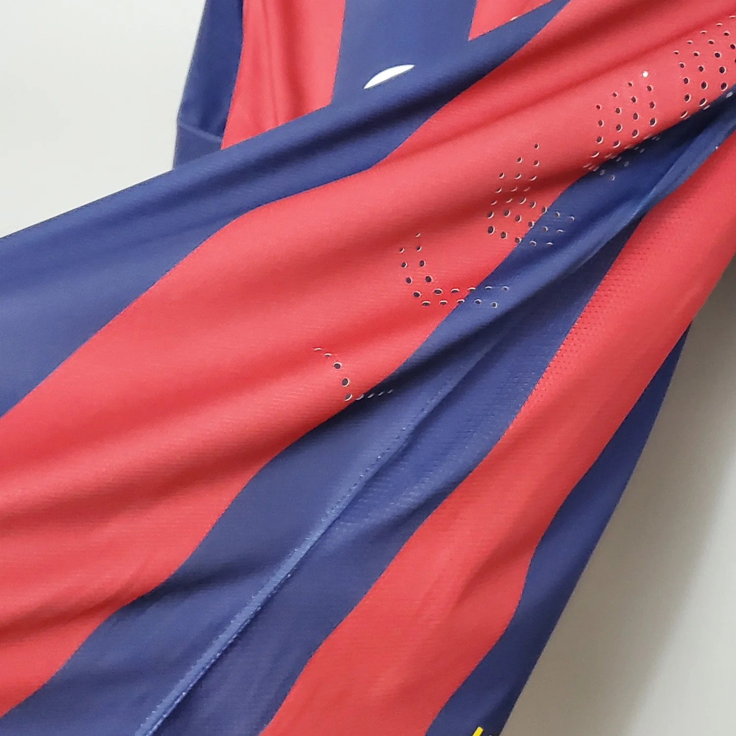 Barcelona Retro Jersey 14/15 - Image 9