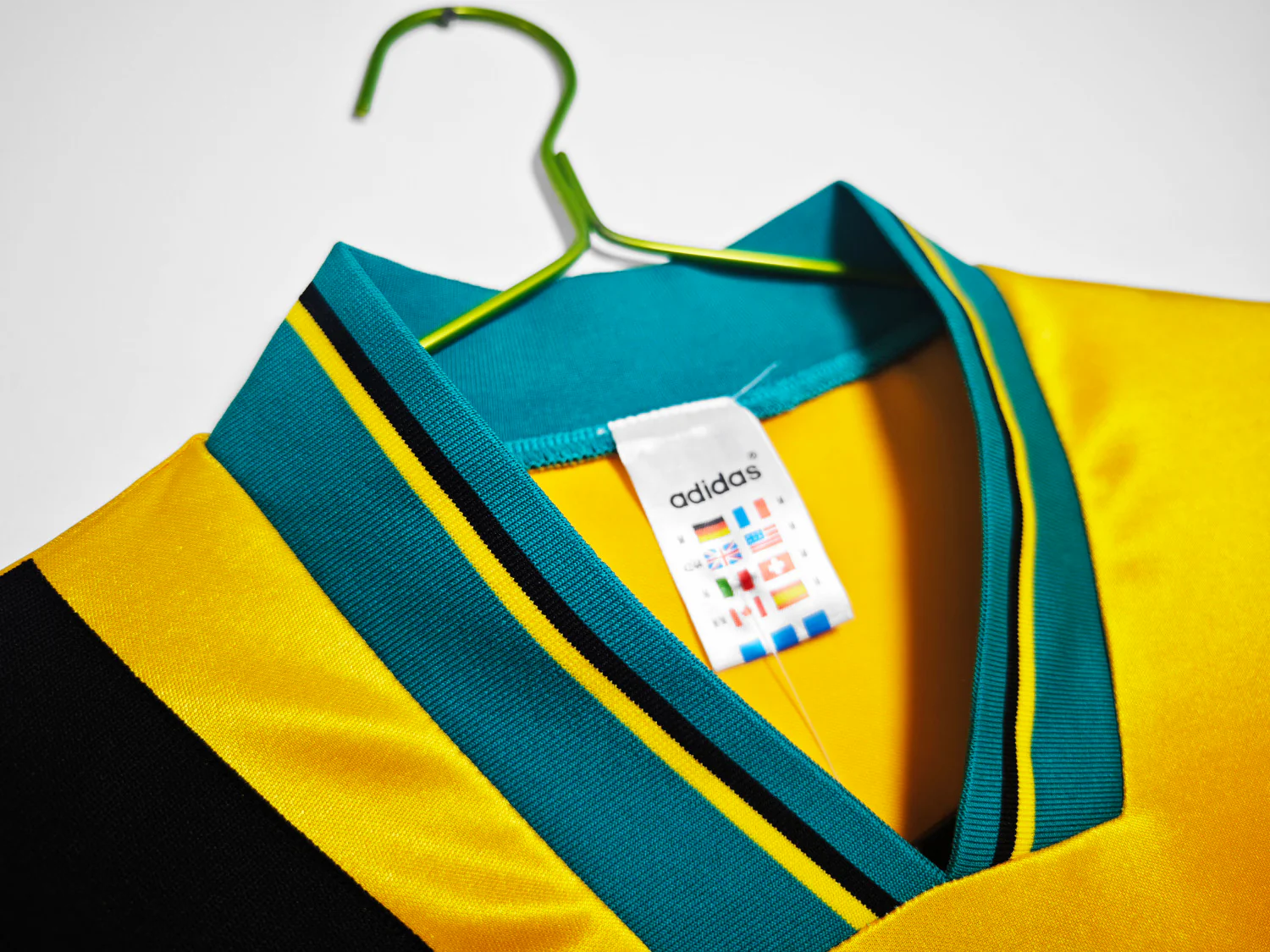 Bayern Munich Away Retro Jersey 1993/95 - Image 3