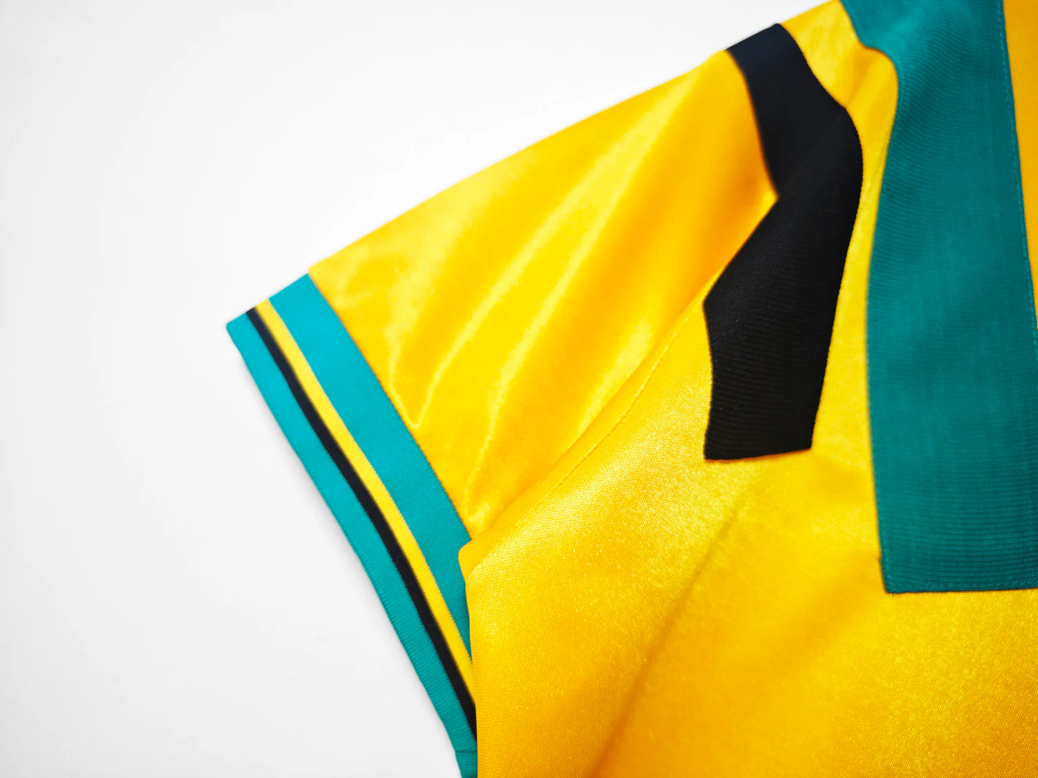 Bayern Munich Away Retro Jersey 1993/95 - Image 7