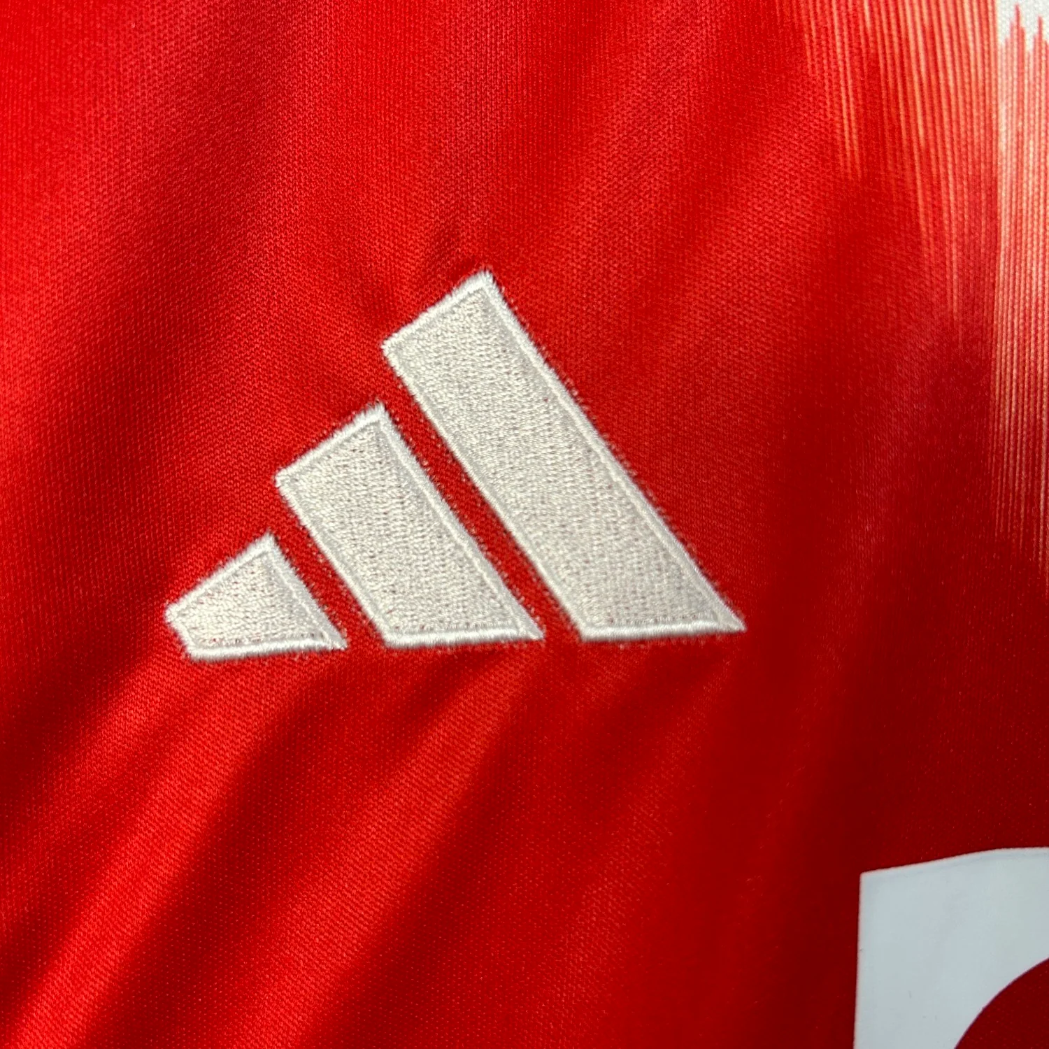 Bayern Munich Home Kids Suit & socks 25/26 - Image 10