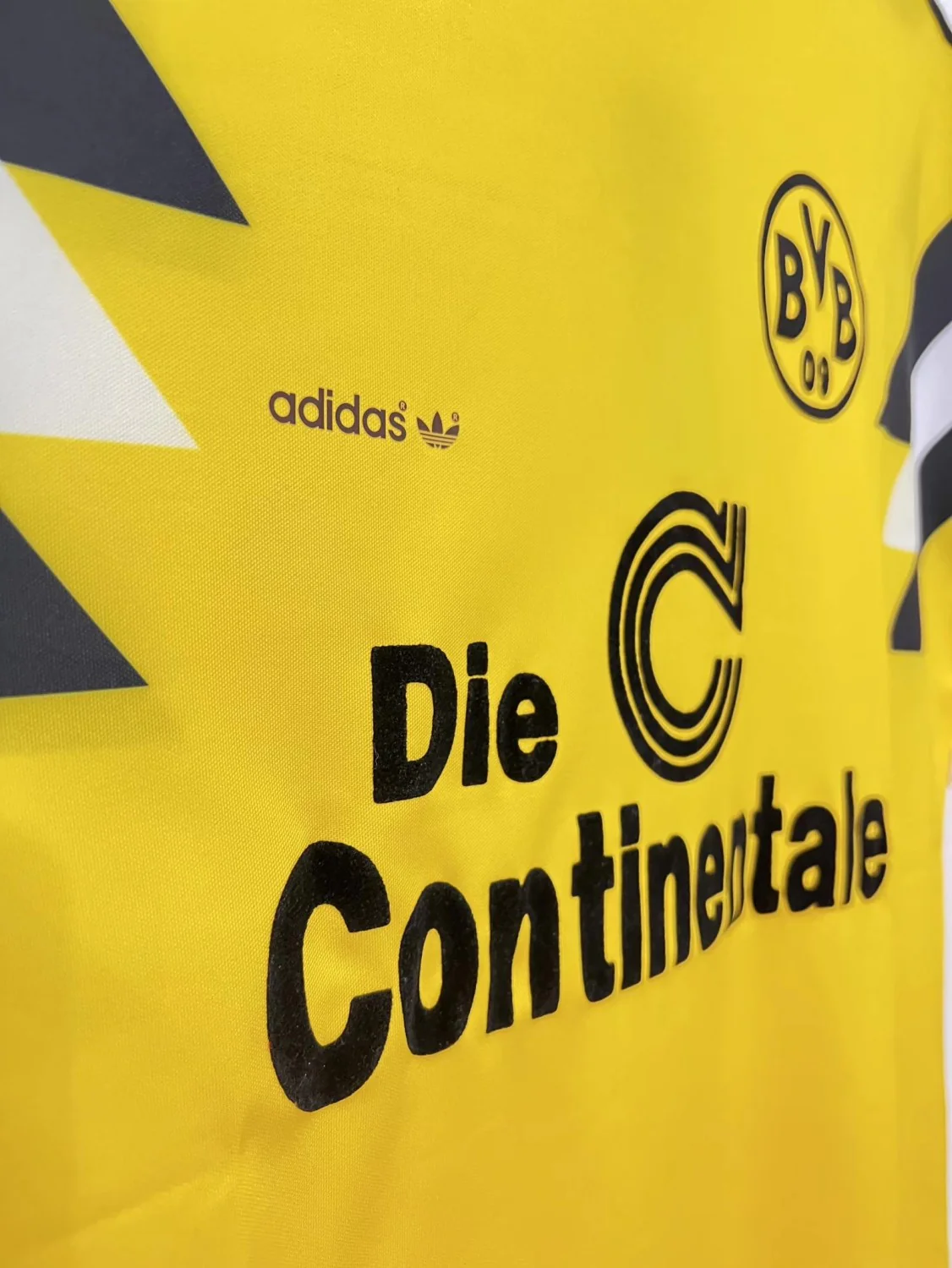 Borussia Dortmund Home Retro Jersey 1989/90 - Image 5