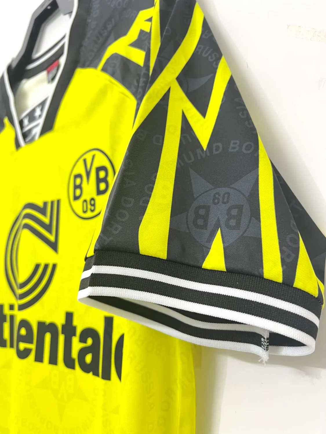 Borussia Dortmund Home Retro Jersey 1994/95 - Image 6