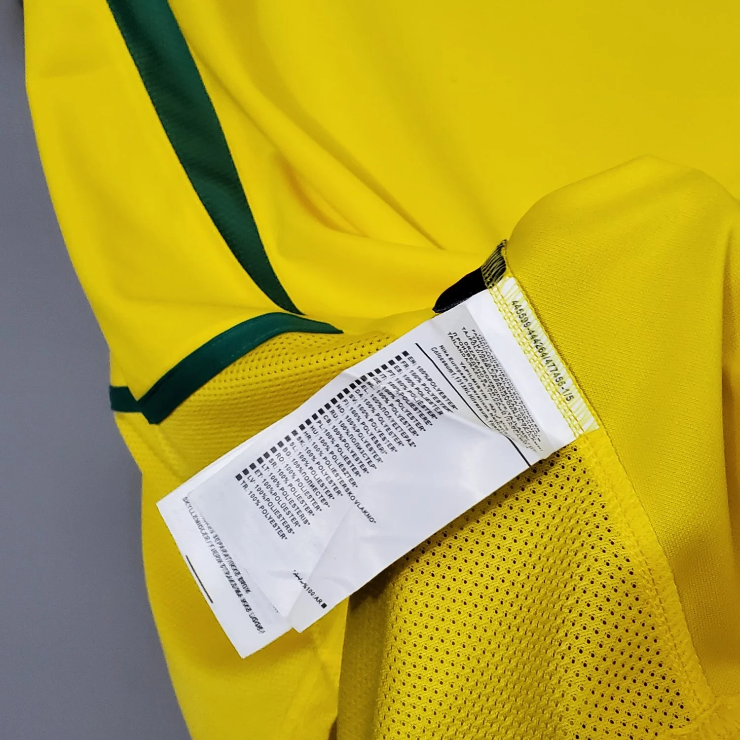 Brazil Home Retro Jersey 2002 - Image 7