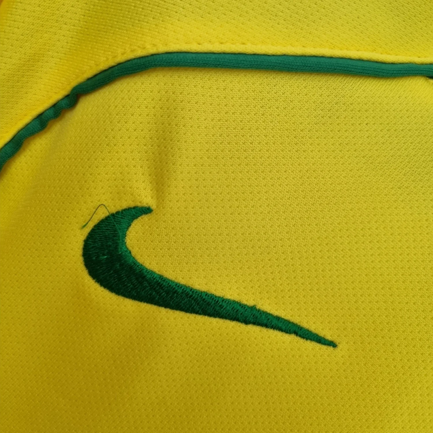 Brazil Home Retro Jersey 2004 - Image 5