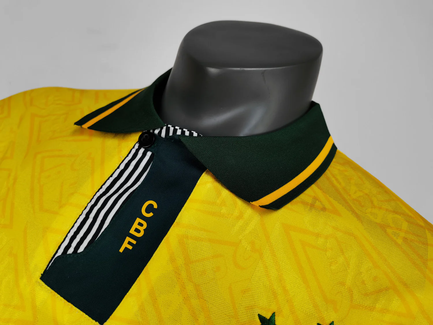 Brazil Home Retro Jersey 91/93 - Image 4