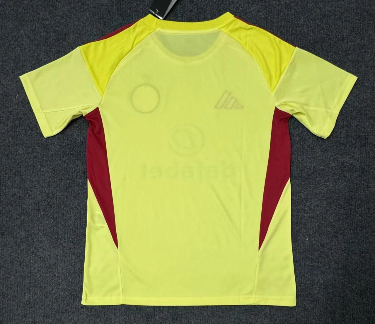 Celtic Home Goalkeeper Men Jersey 25/26 - Image 4