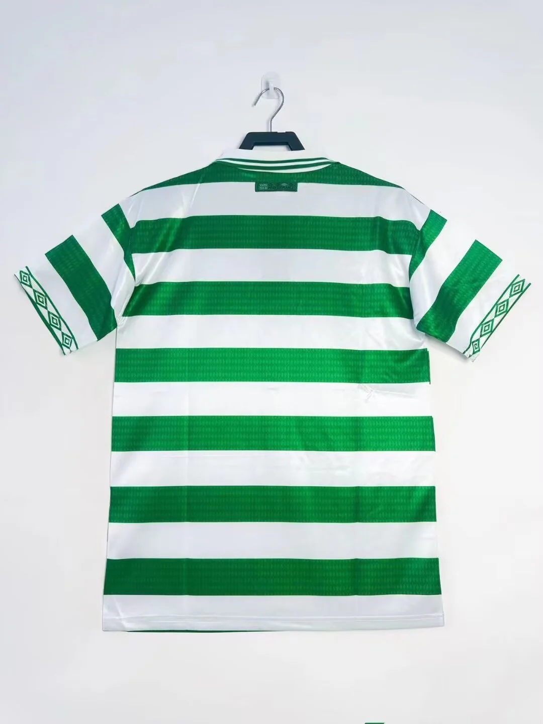 Celtic Home Retro Jersey 1997/99 - Image 2