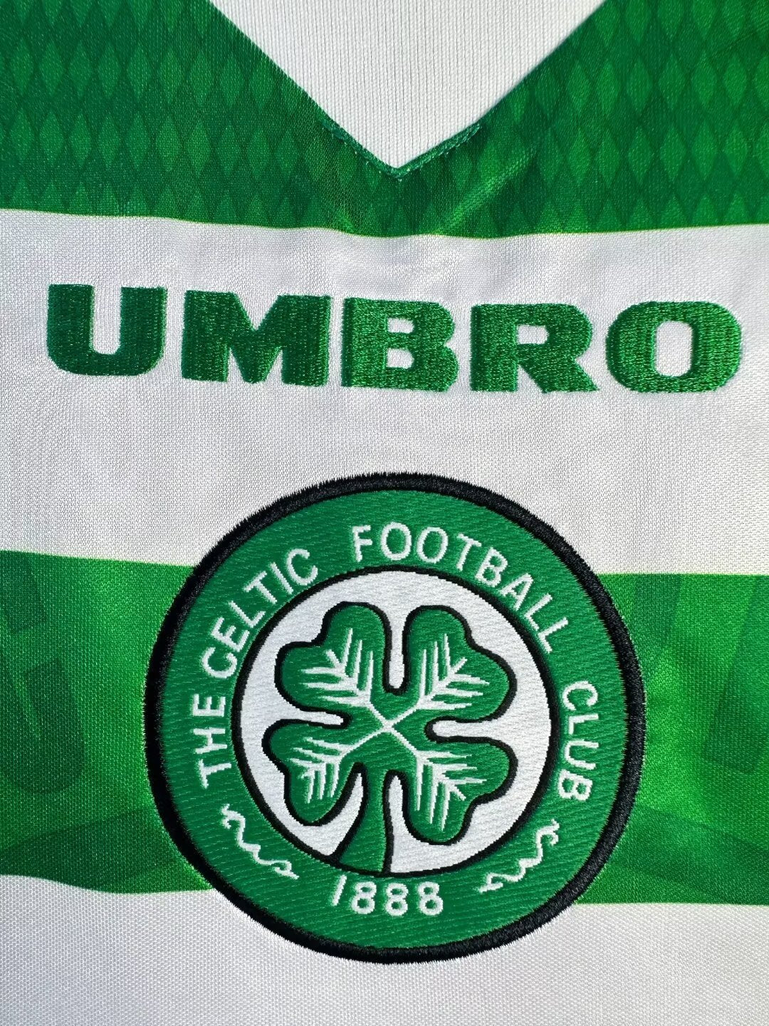 Celtic Home Retro Jersey 1997/99 - Image 4