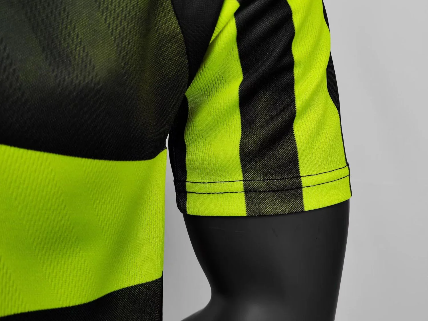 Celtic Third Retro Jersey 1996/97 - Image 10