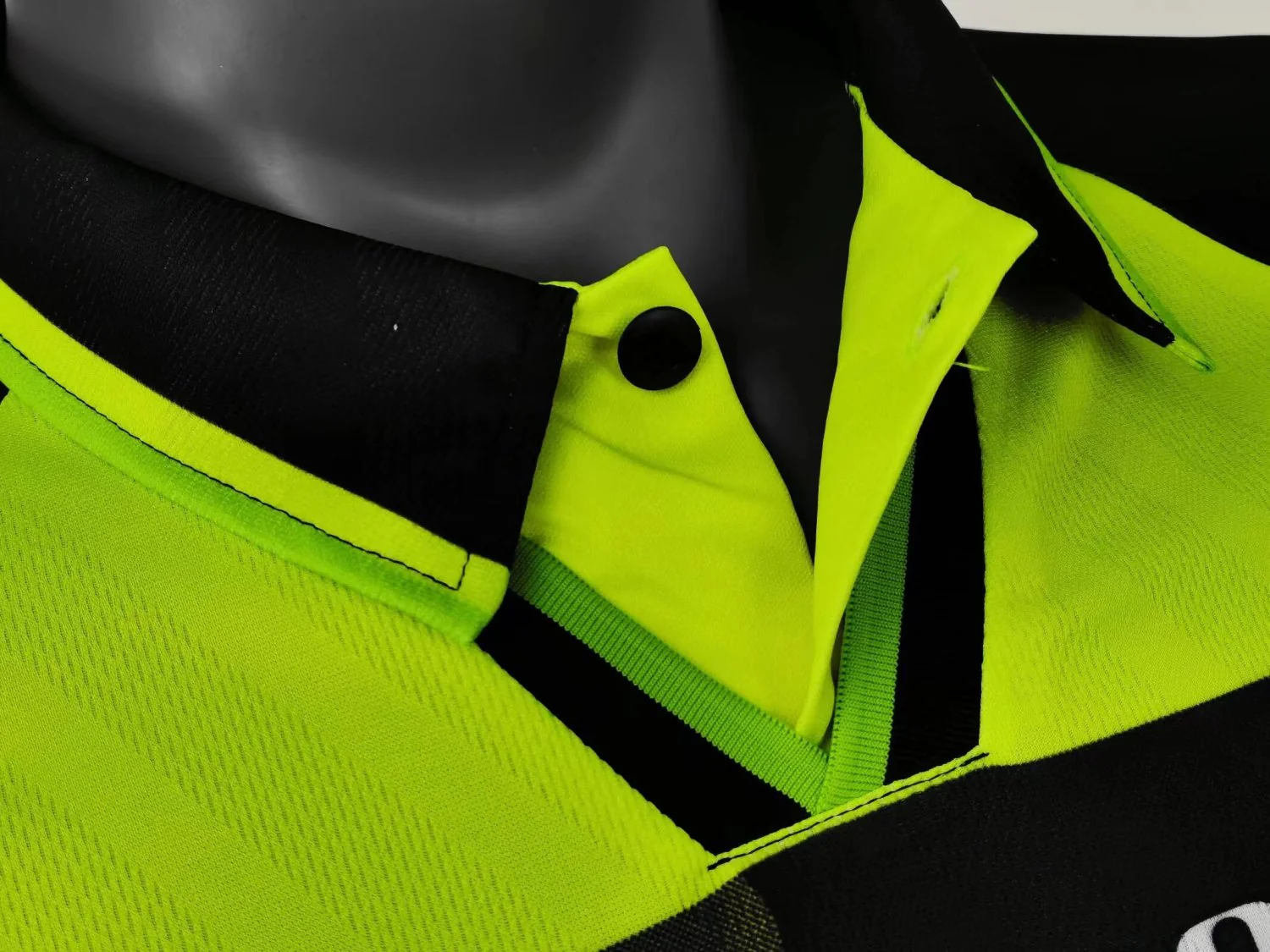 Celtic Third Retro Jersey 1996/97 - Image 6