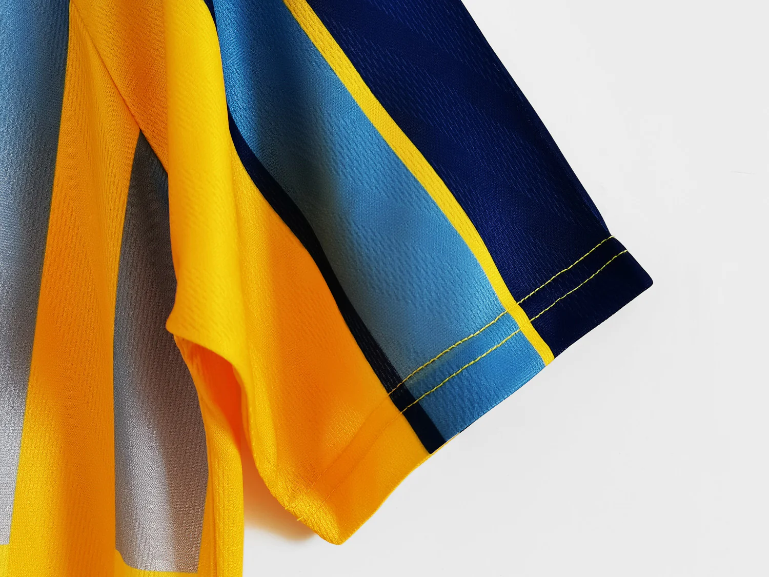 Chelsea Away Retro Jersey 96/97 - Image 9