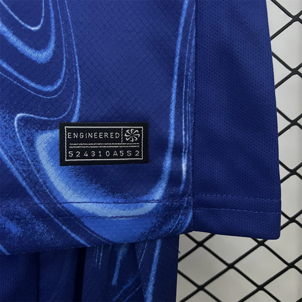 Chelsea Home Kids Suit 24/25 - Image 7