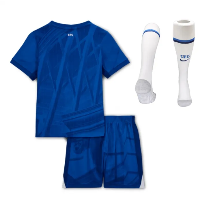 Chelsea Home Kids Suit & Socks 25/26 - Image 2