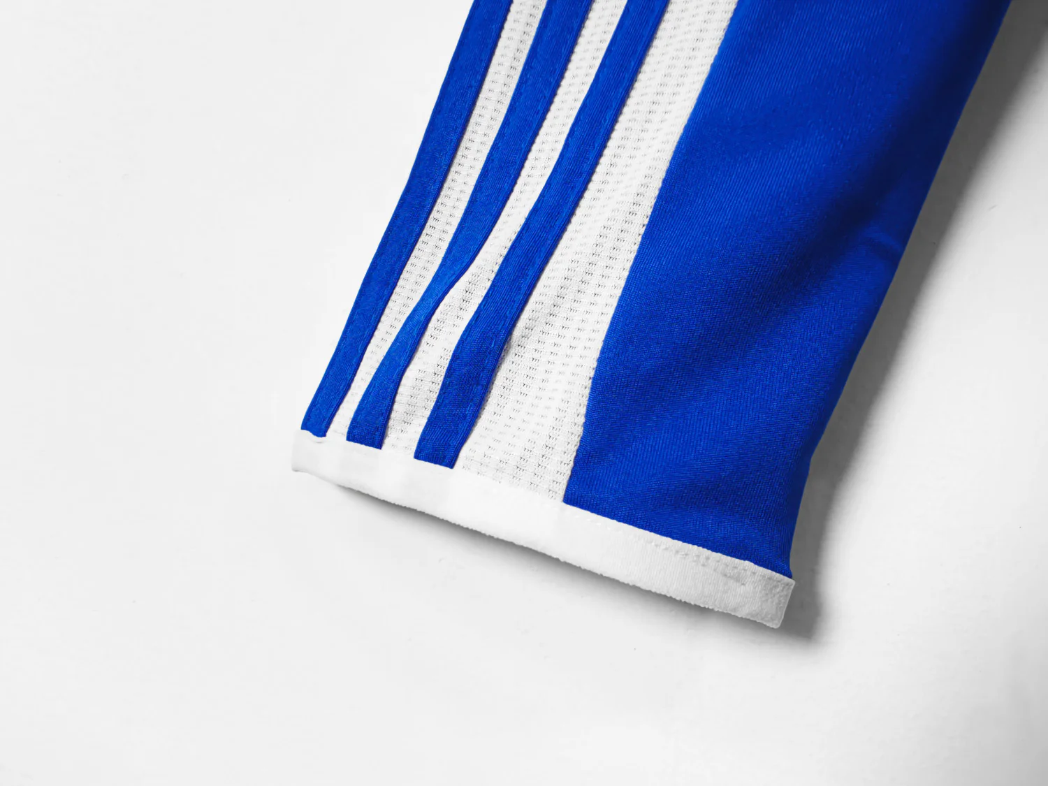 Chelsea Home Long Sleeve Retro Jersey 11/12 - Image 9
