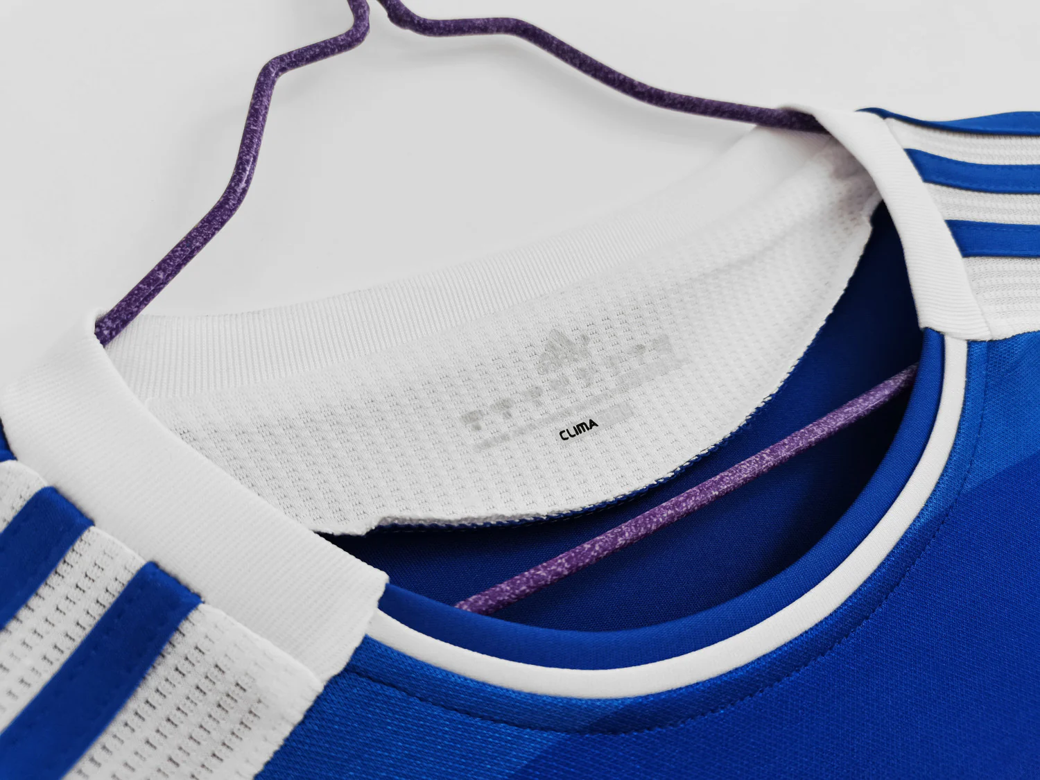 Chelsea Home Retro Jersey 11/12 - Image 8