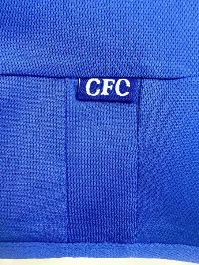 Chelsea Home Retro Jersey 2001/03 - Image 10