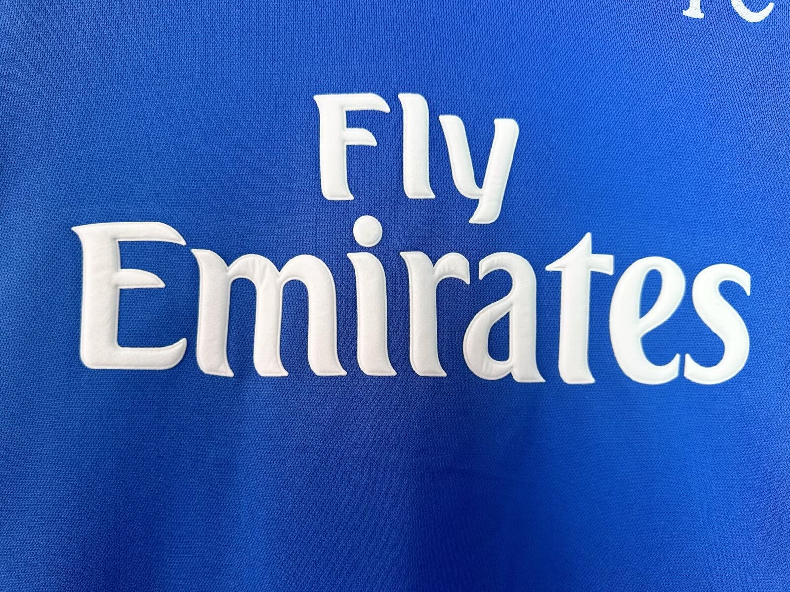 Chelsea Home Retro Jersey 2001/03 - Image 8