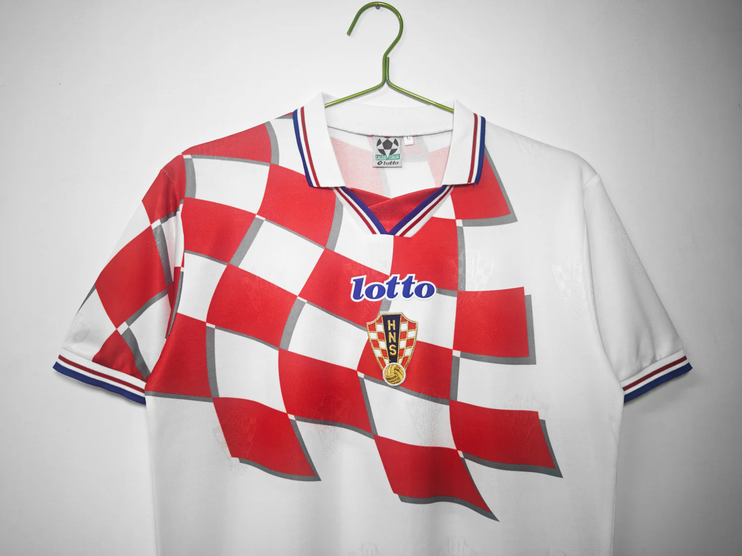 Croatia Home Retro Jersey 1998 - Image 3