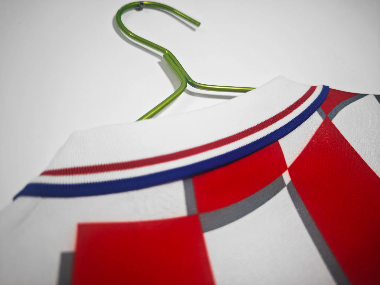 Croatia Home Retro Jersey 1998 - Image 4