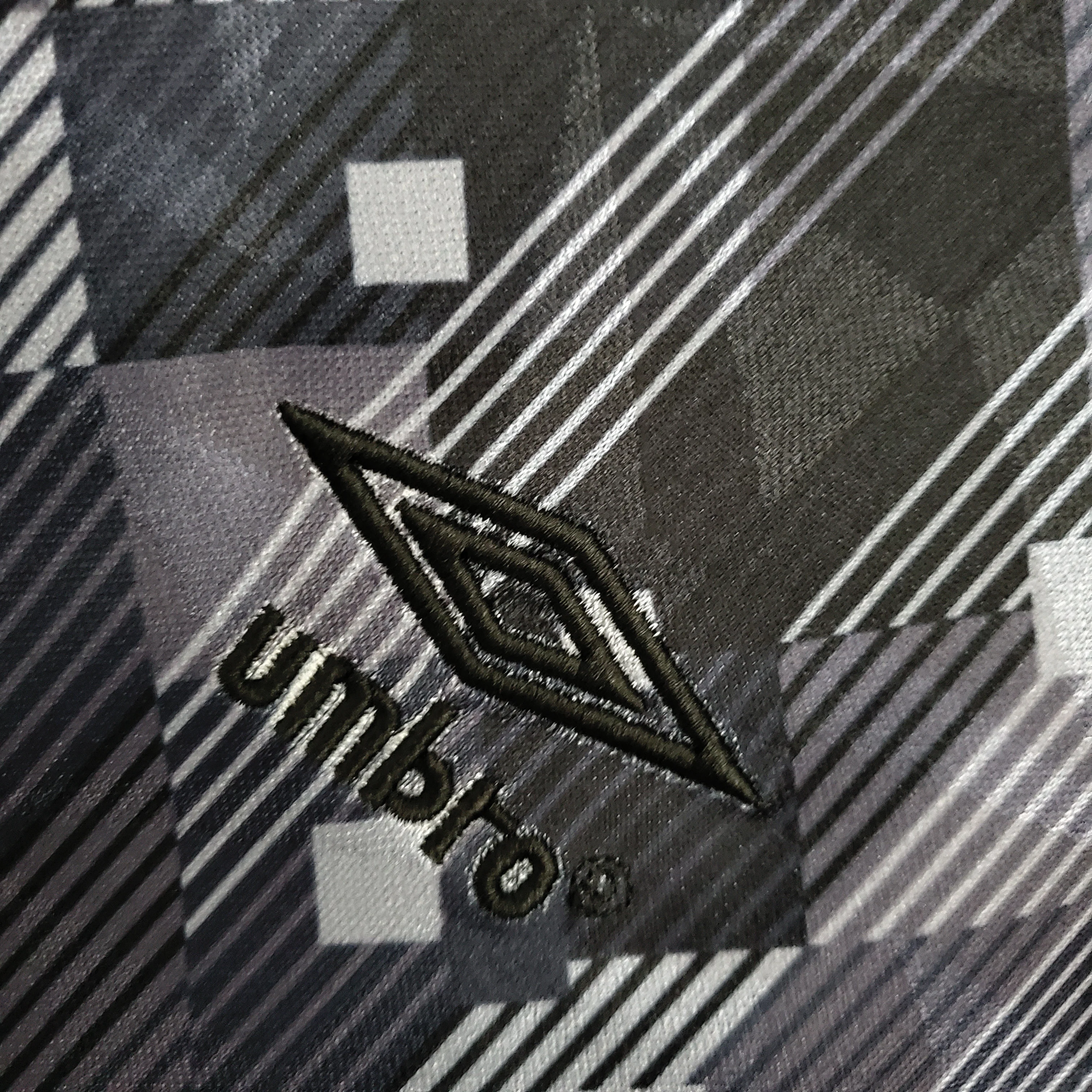 England 1990 Black Out Retro Jersey - Image 4