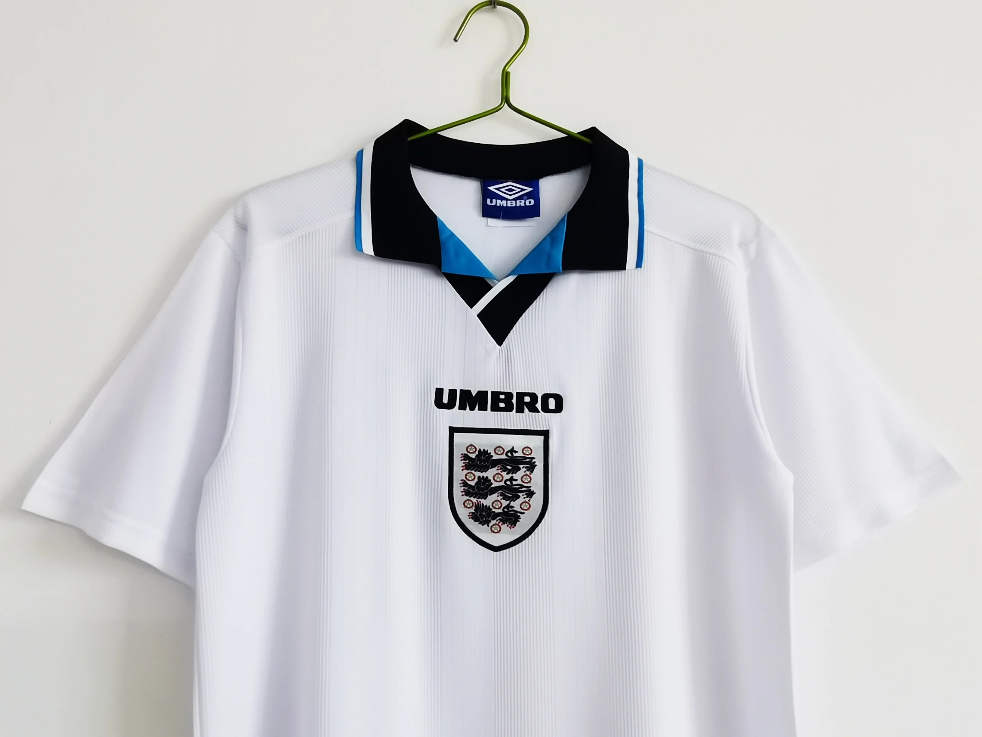 England Retro Home Jersey 1996 - Image 3