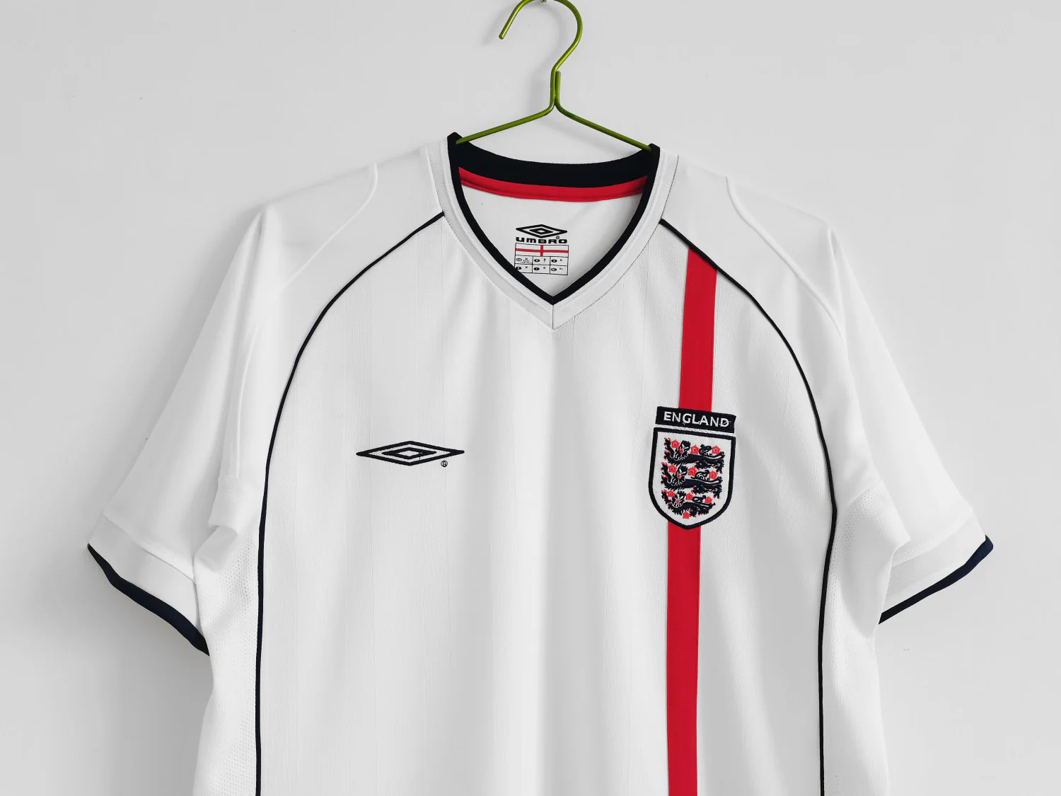 England Retro Home Jersey 2001/03 - Image 4