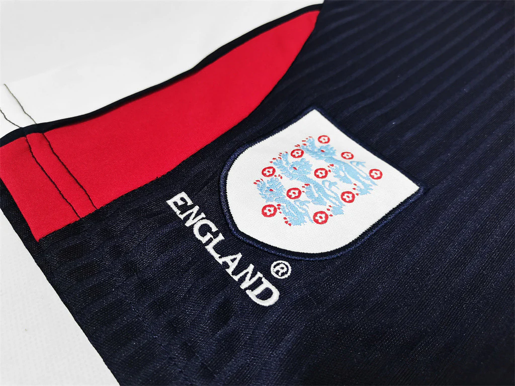 England Retro Home Kids Jersey 1998 - Image 3