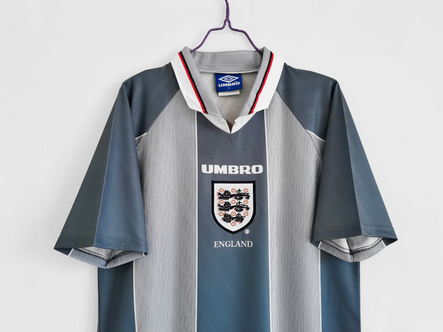 England Retro Jersey 1996 - Image 5