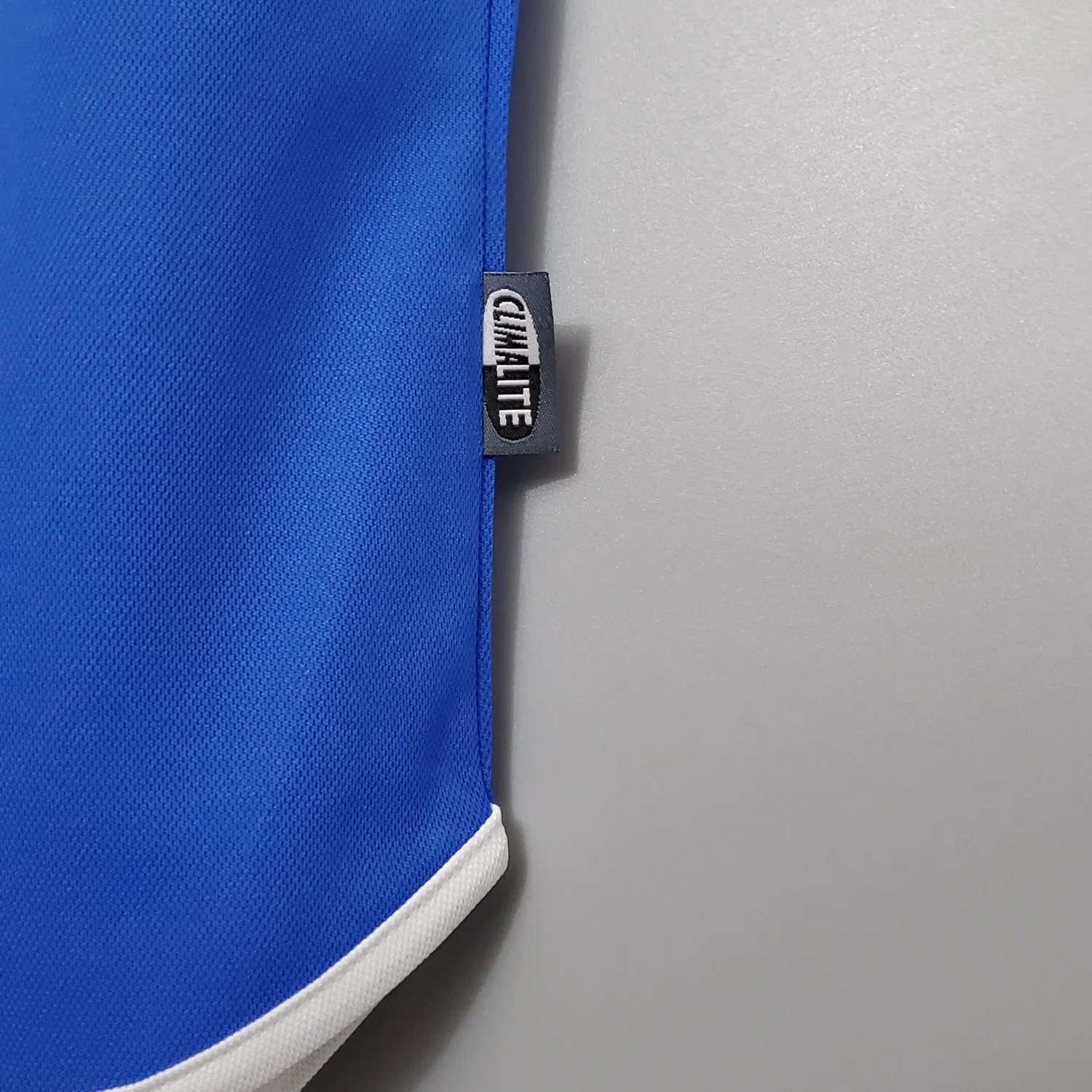France Home Retro Jersey 2000 - Image 6