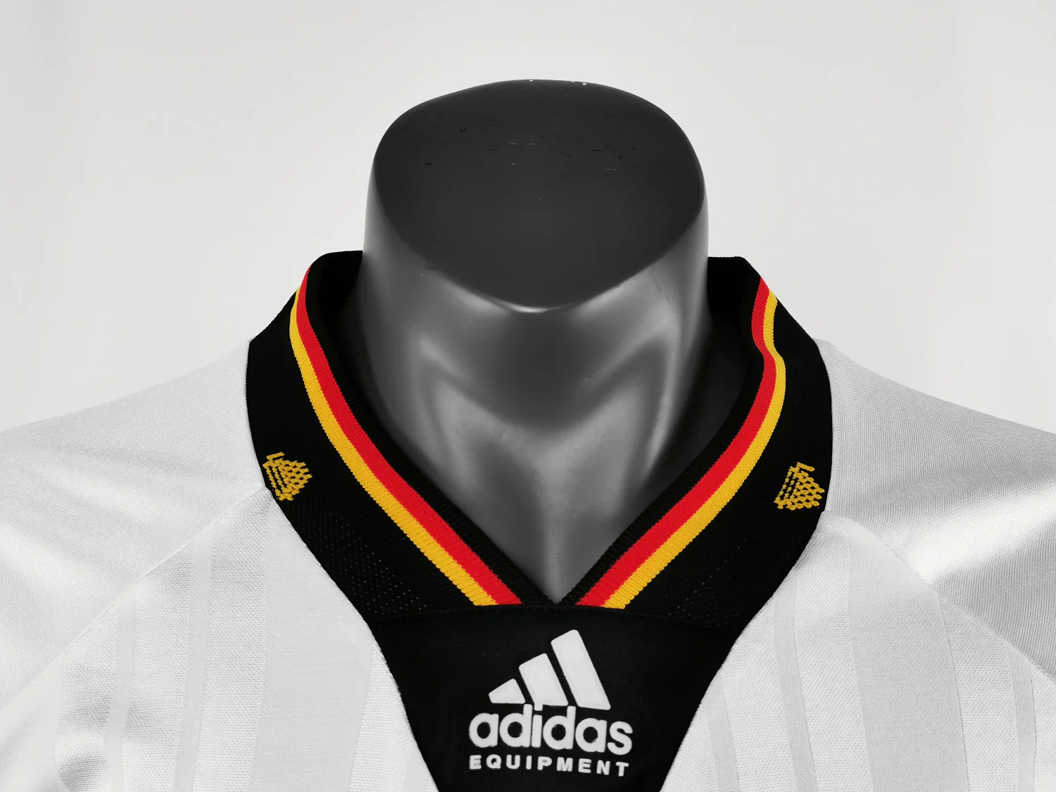Germany Home Retro Jersey 1992/1994 - Image 4