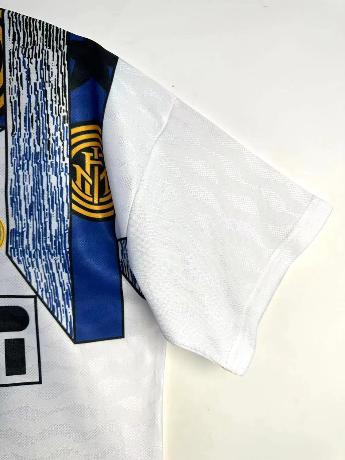 Inter Milan Away Retro Jersey 1995/96 - Image 4