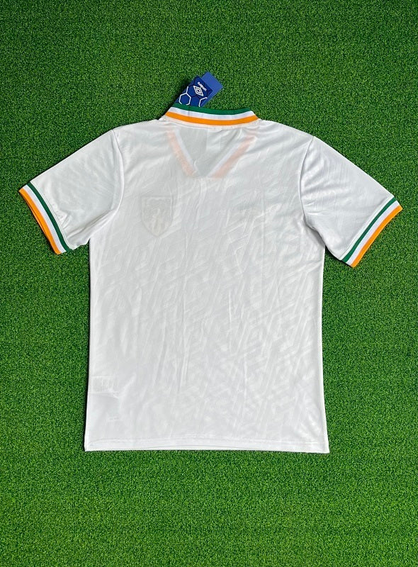 Ireland Commemorative Edition White Jersey 26/27 - Image 2